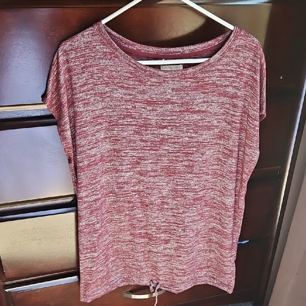 Lou & Grey Marled Red Short Sleeve Top